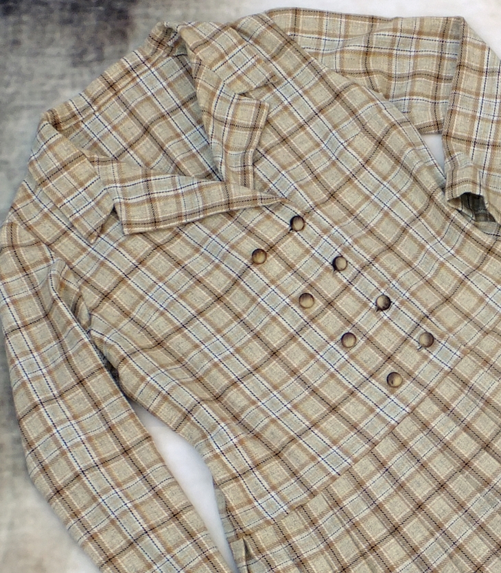 Escocés, beig y con tablas (2011)