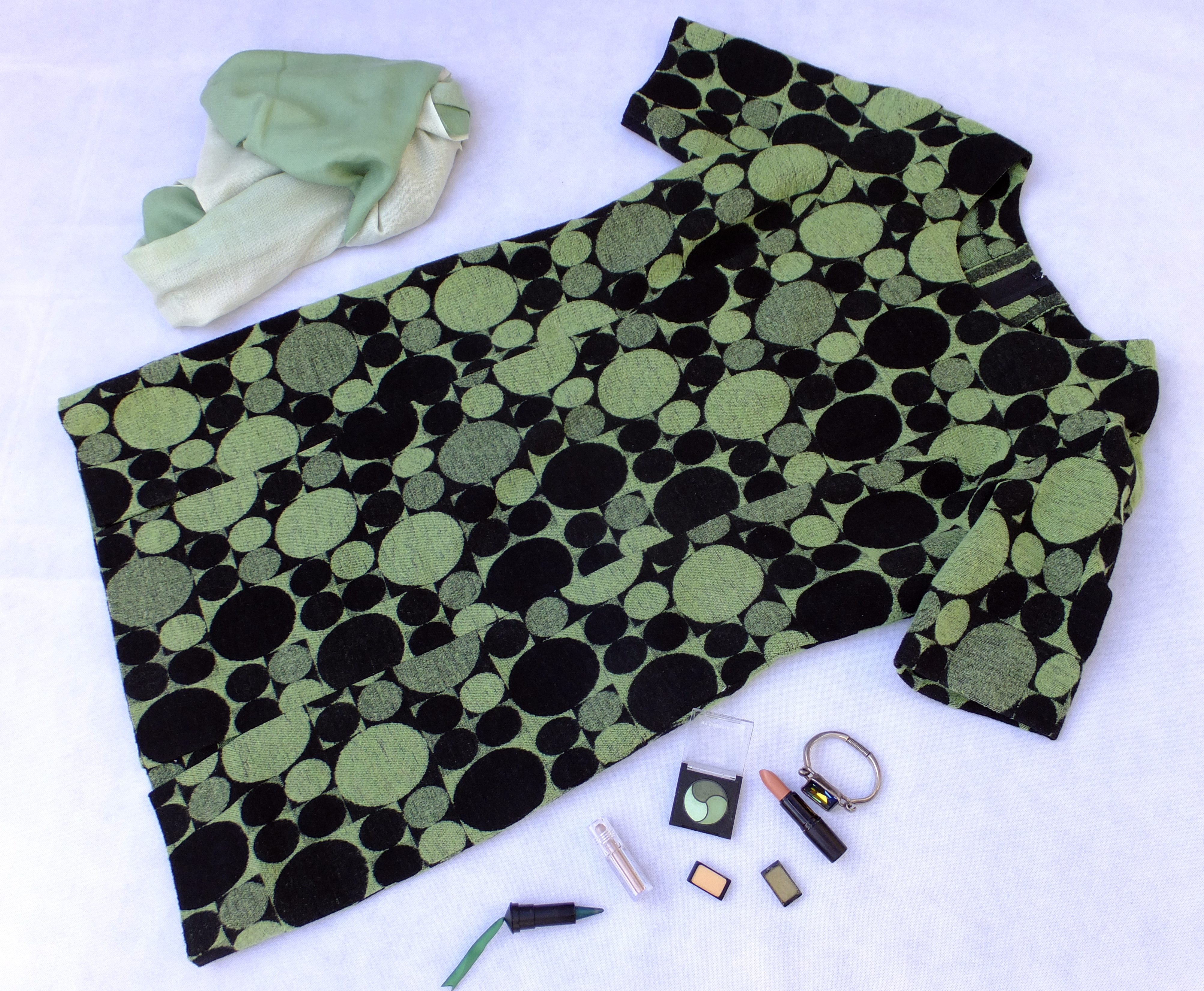 Lunares verdes y negros 3