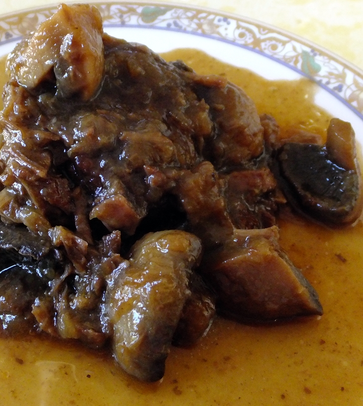 Ternera con champiñones