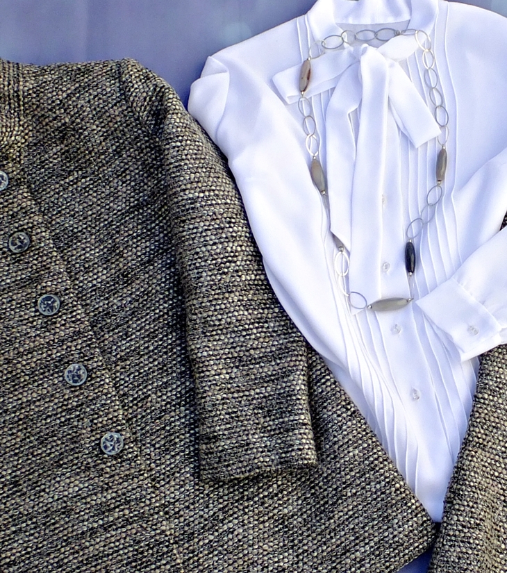 Traje en tweed gris (2017)