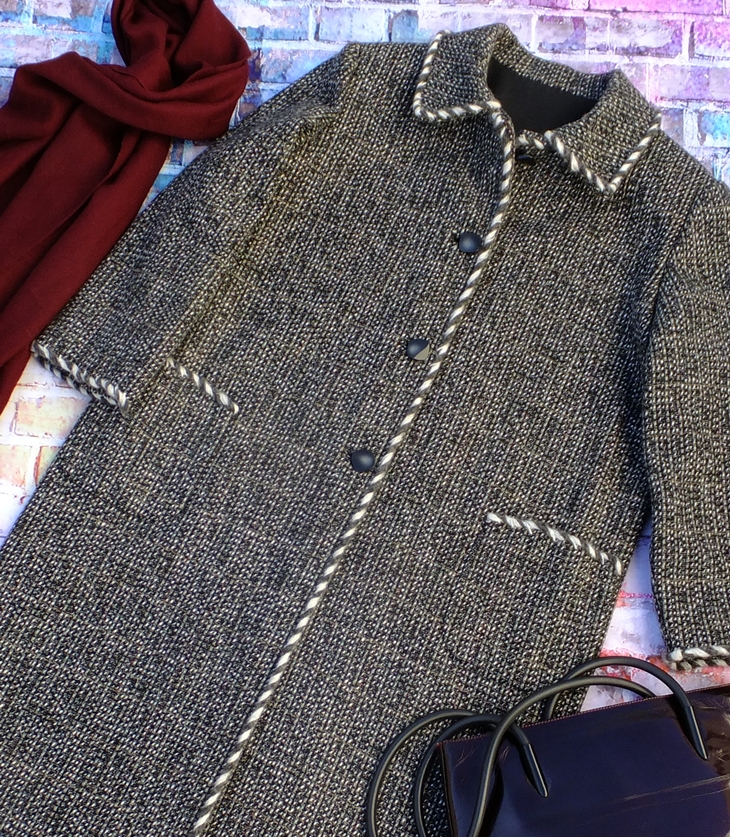 Abrigo de tweed gris (2010)