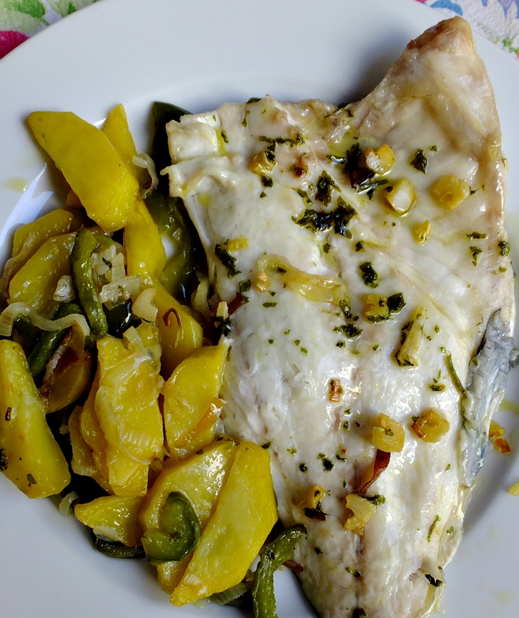 Dorada al horno con patatas&nbsp;panadera