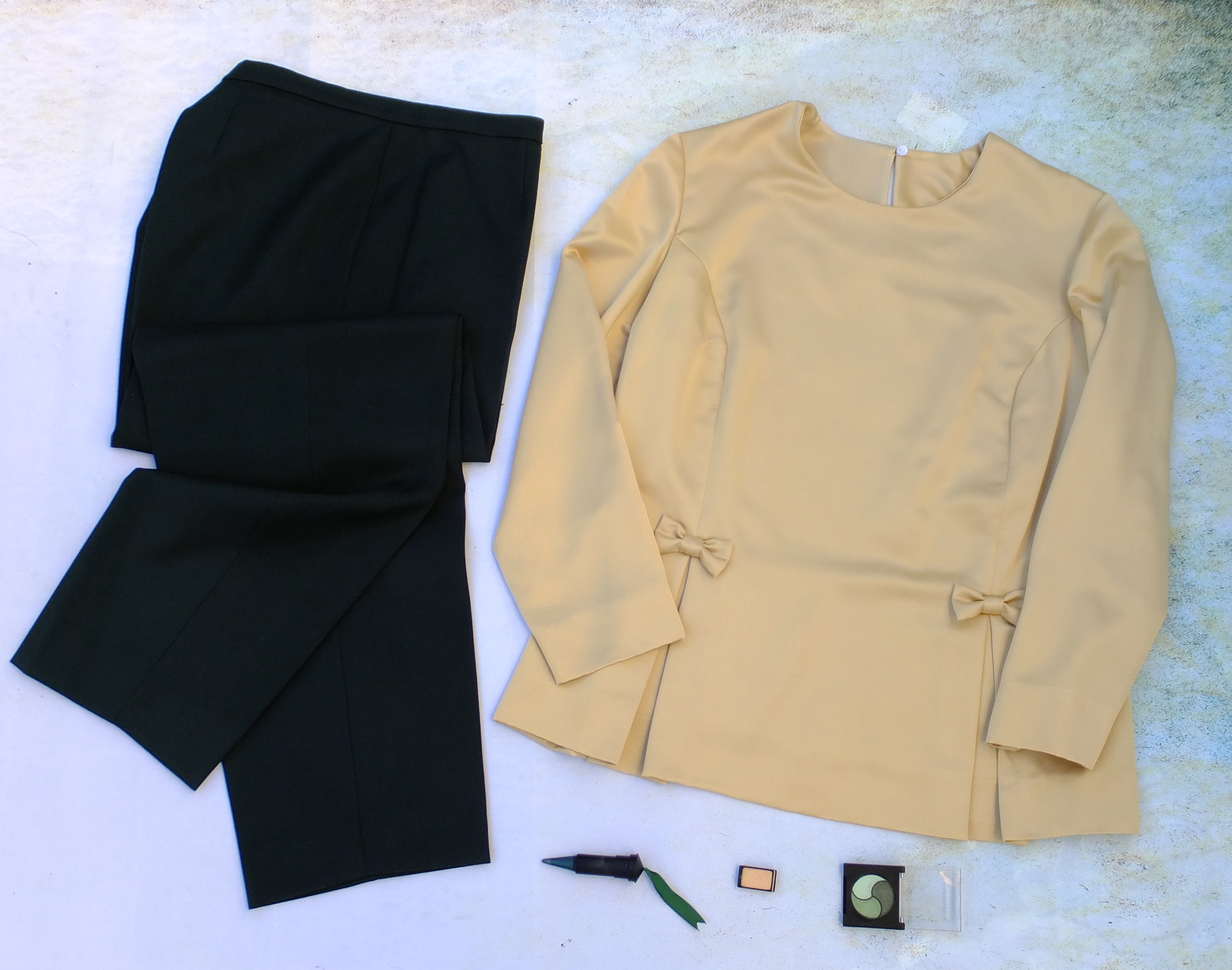 Pantalón verde blusón amarillo 5