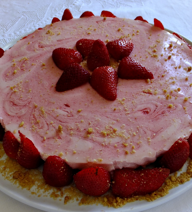Pastel de queso con fresas y&nbsp;yogur
