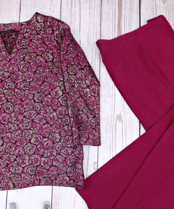 Pantalón fucsia con blusón plata y&nbsp;fucsia(2015)