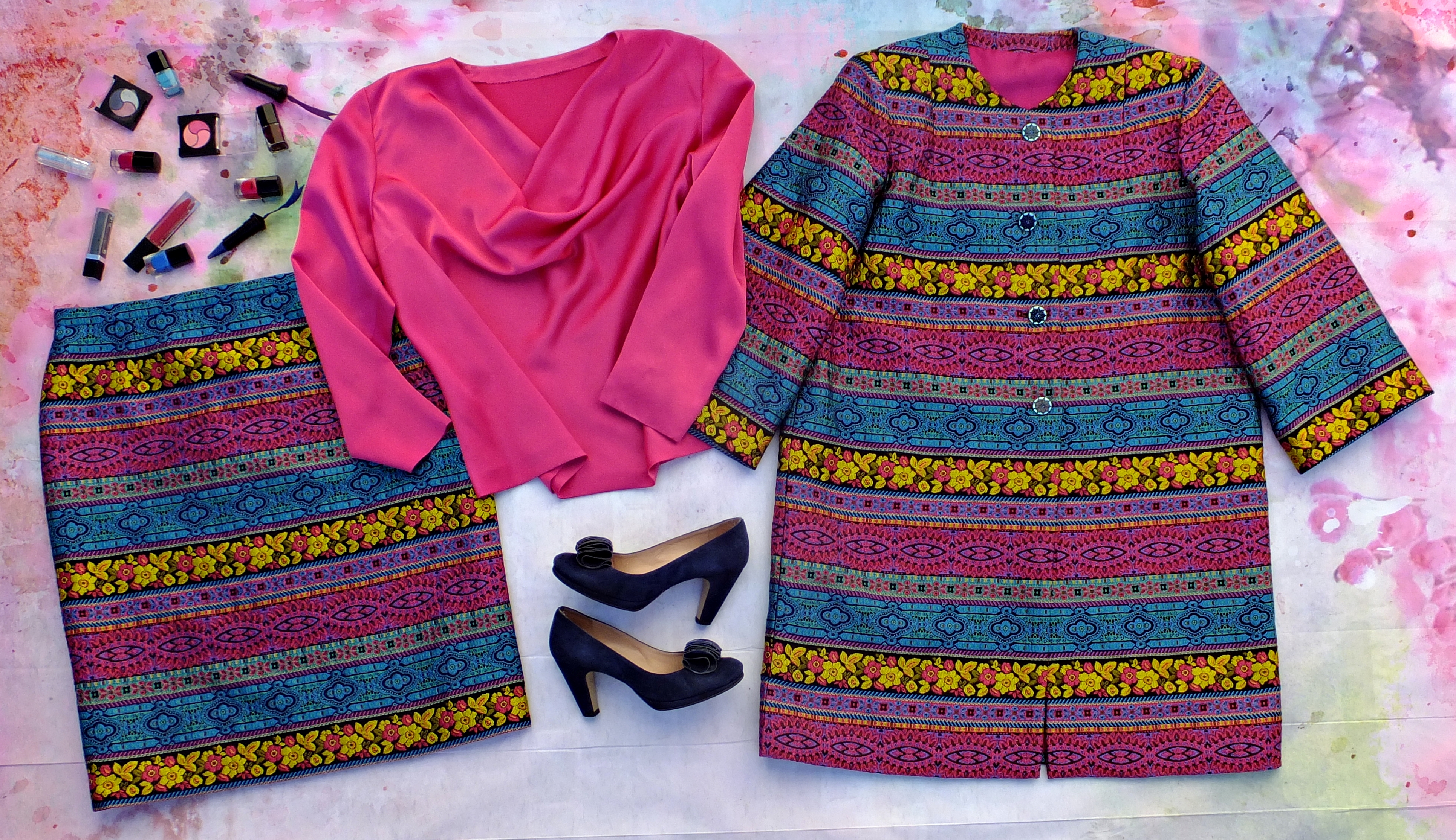 Traje fucsia colores 14