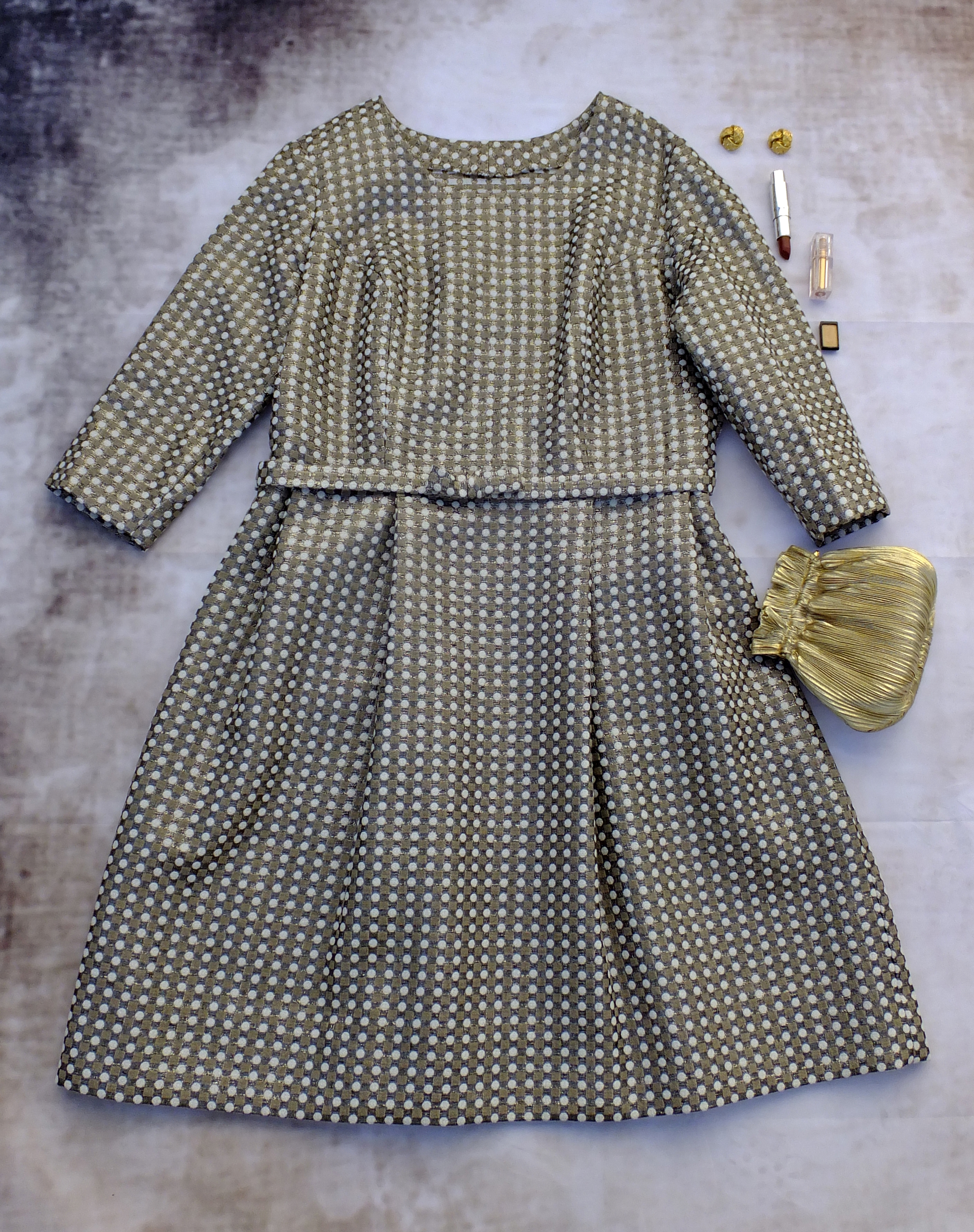 Vestido beig dorado 1