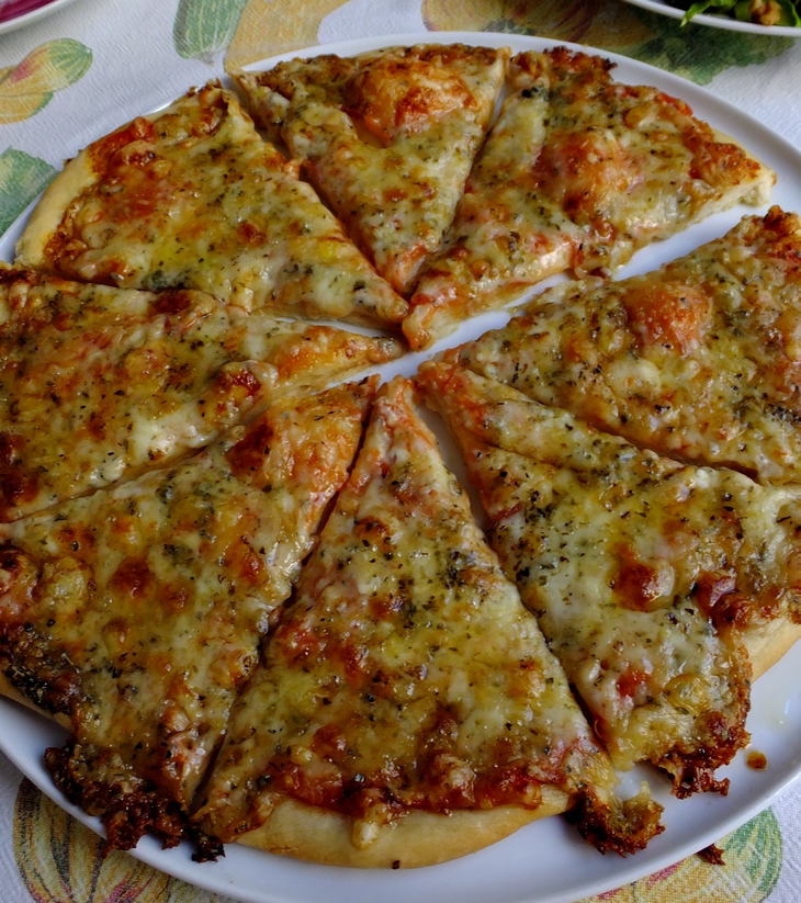 Pizza cuatro quesos