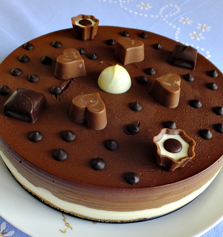 Tarta de tres&nbsp;chocolates