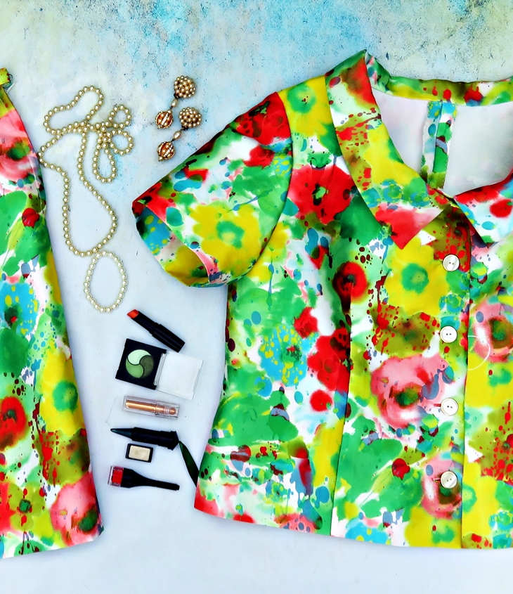 Falda y blusa en flores verdes (2011)