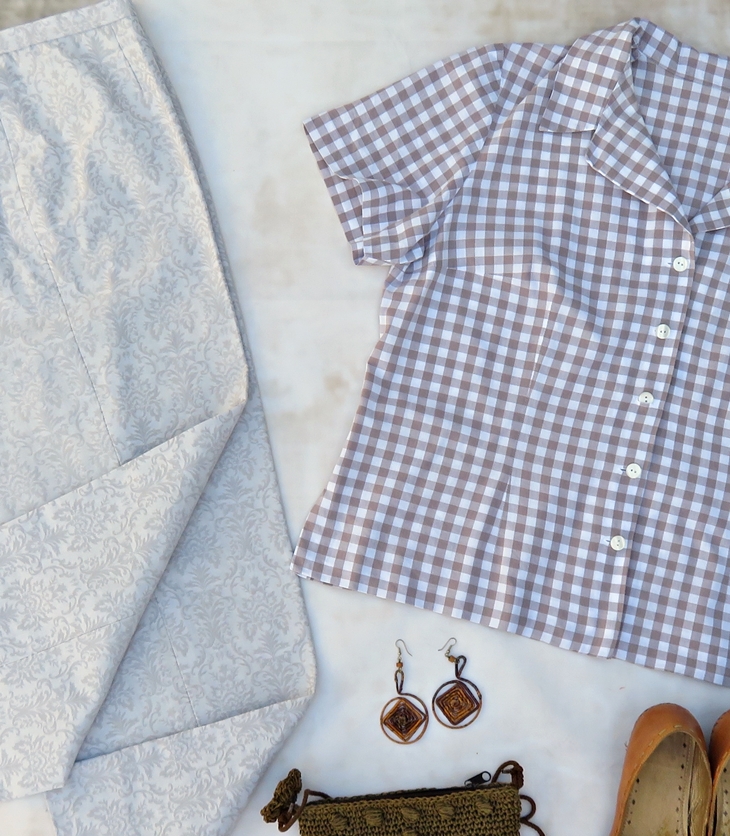 Blusa y pantalón beig (2009)