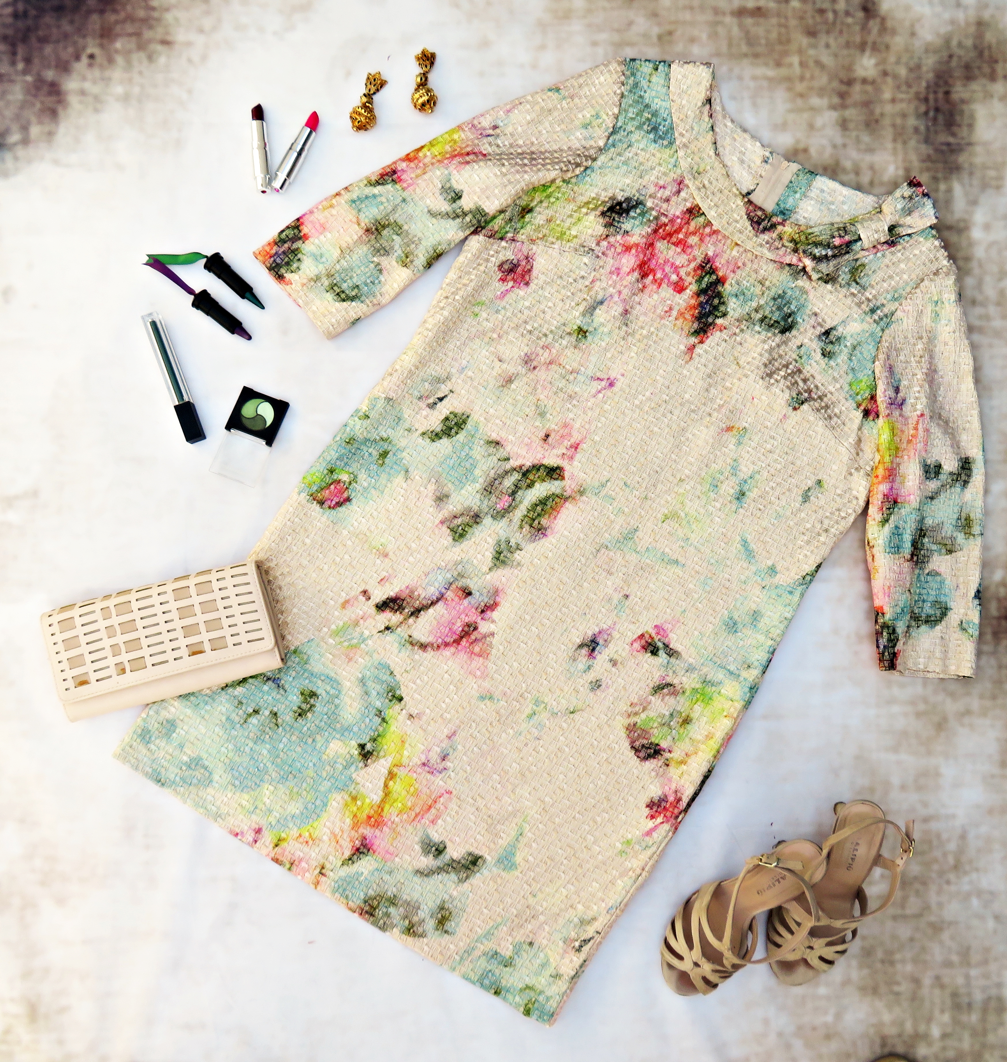 Vestido dorado flores 3