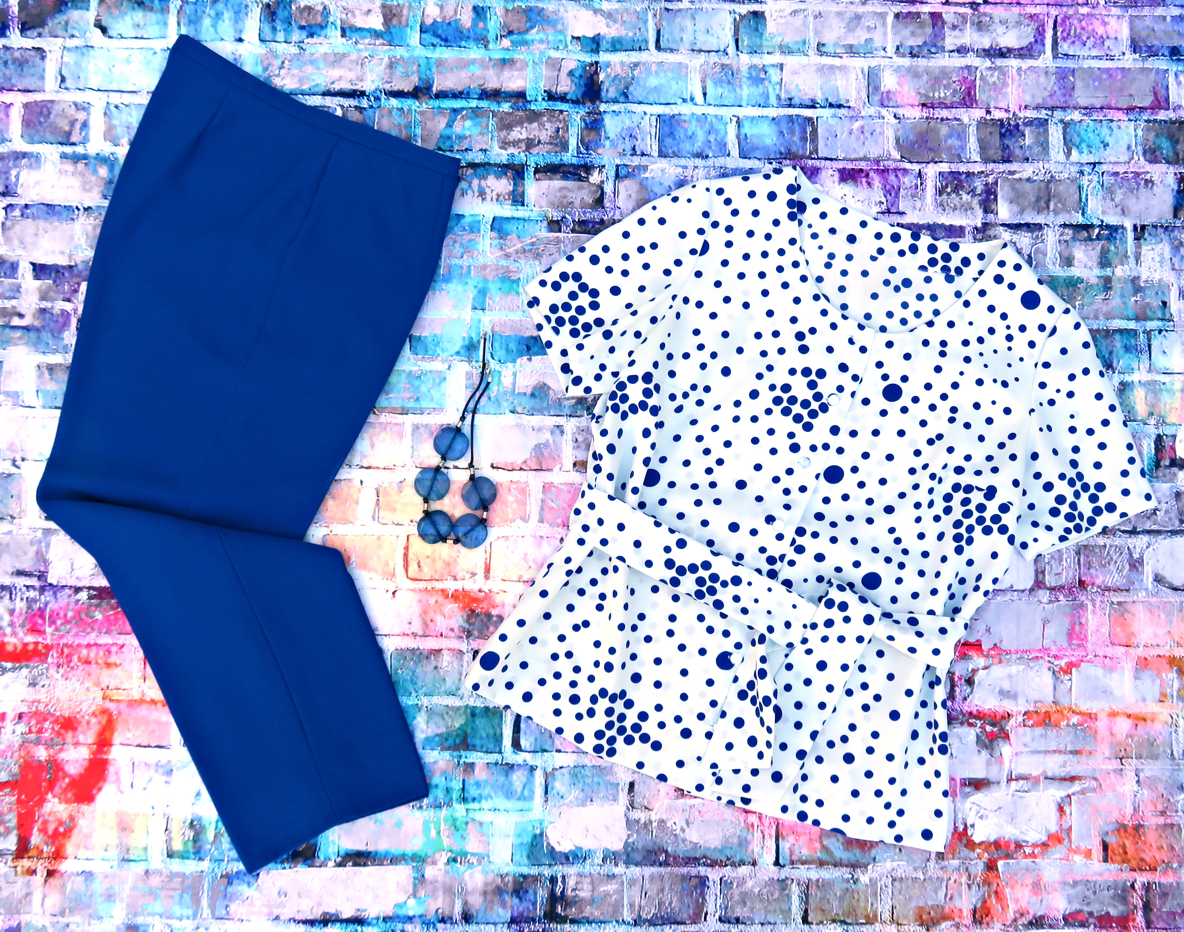 Pantalón azulón blusón lunares 1