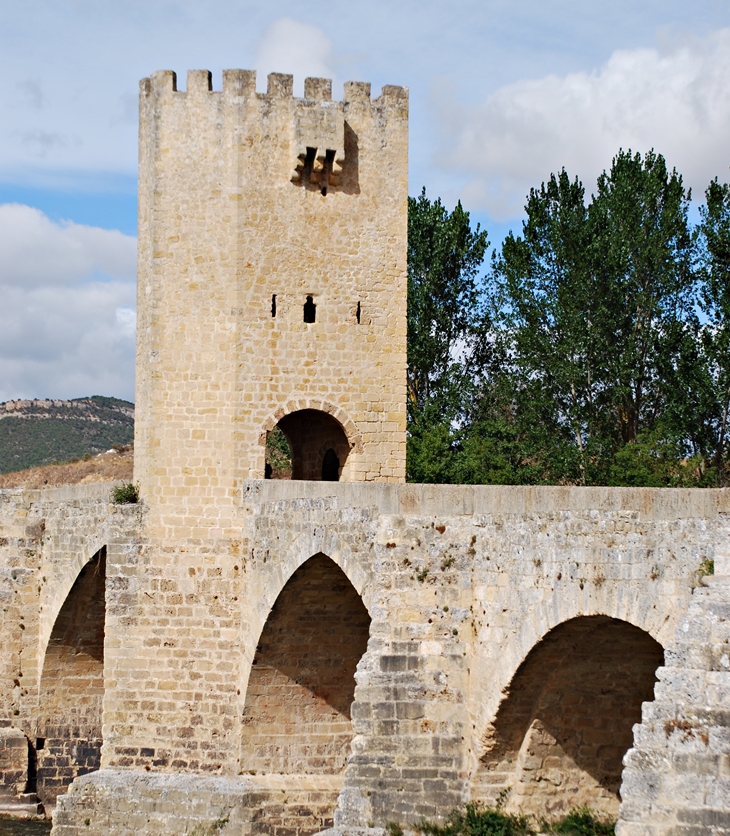 Frías. Puente medieval.