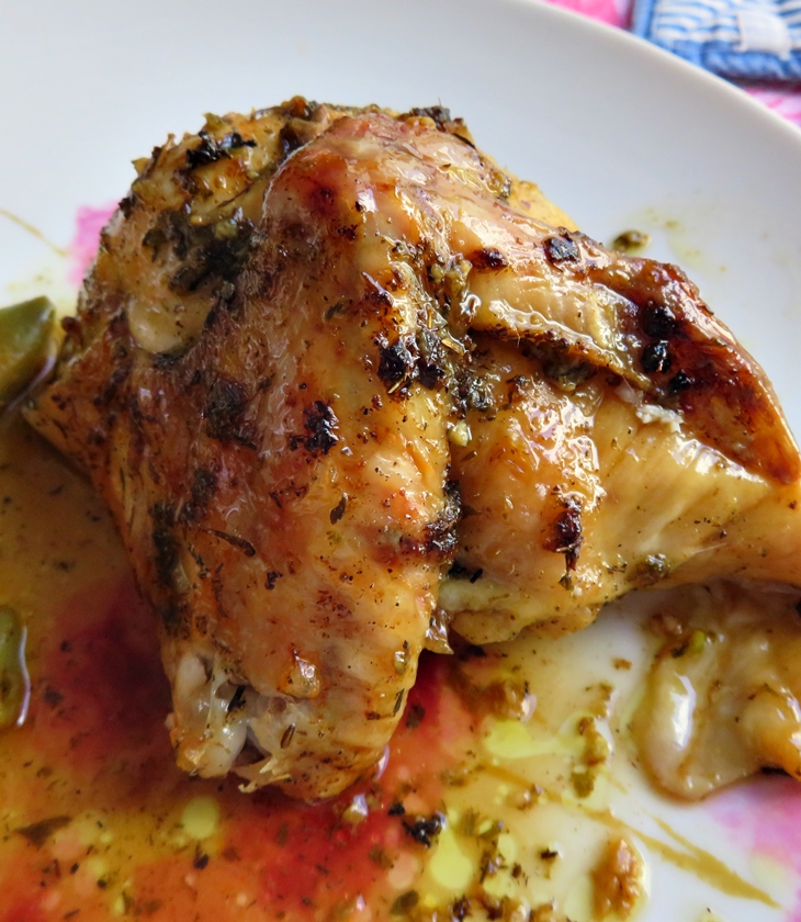 Pollo asado a las finas&nbsp;hierbas