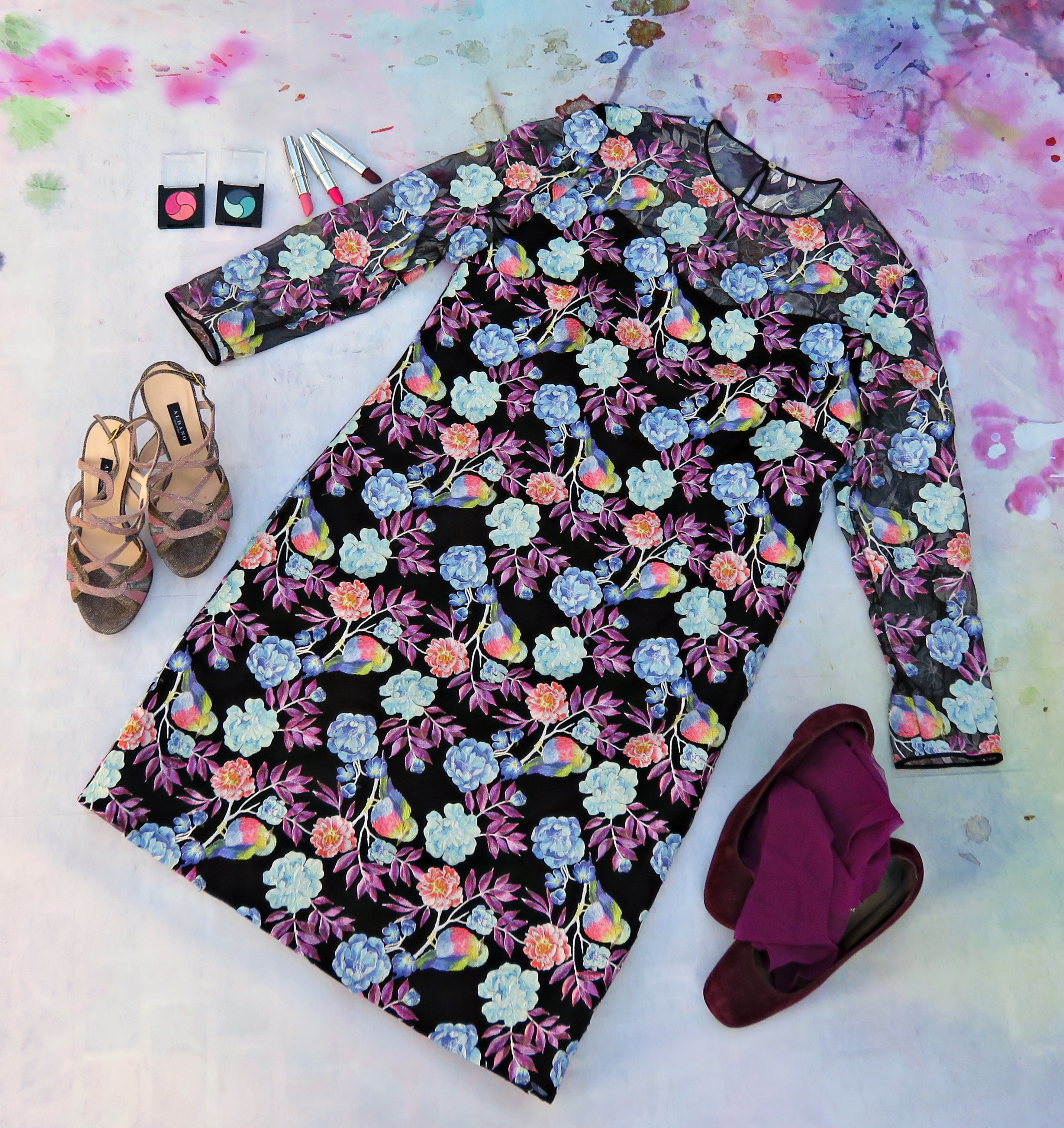 Vestido negro bordado colores 1