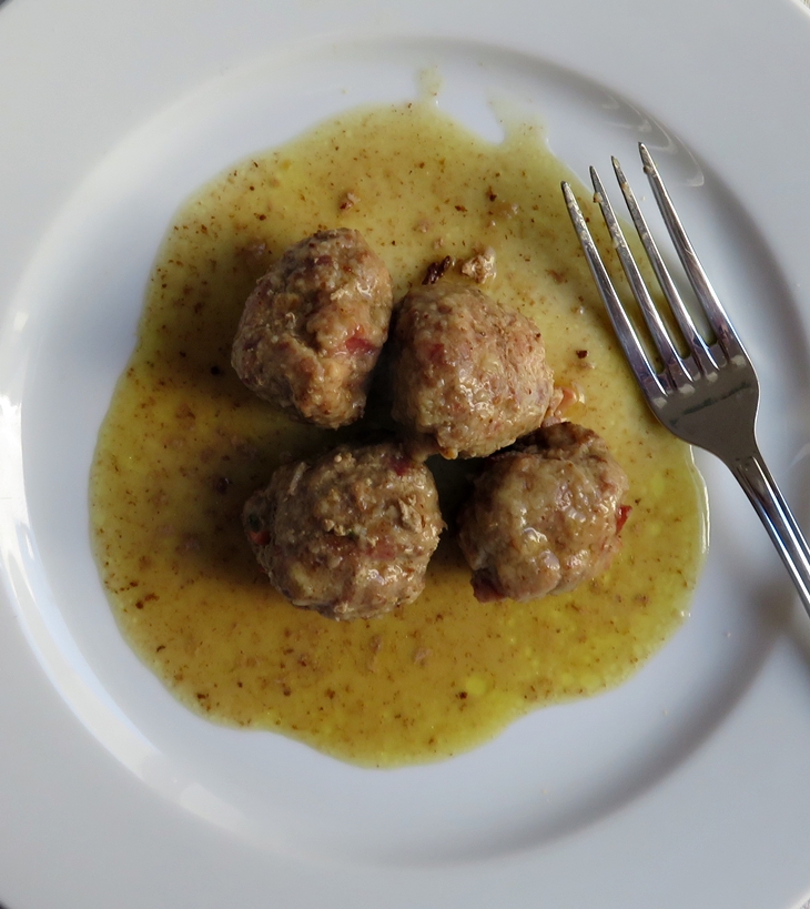 Albóndigas en salsa de&nbsp;caldo