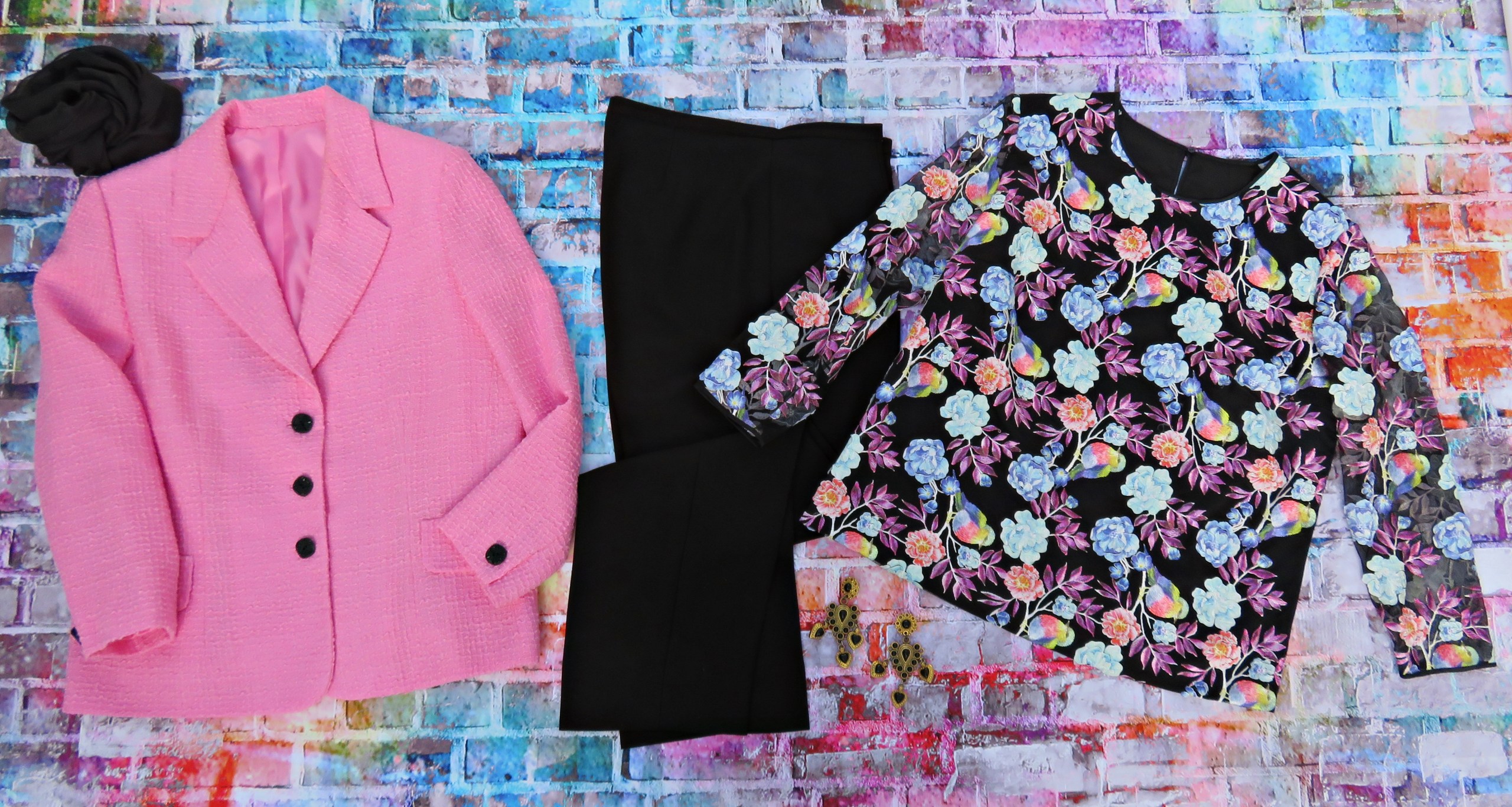 Traje pantalón rosa negro 1