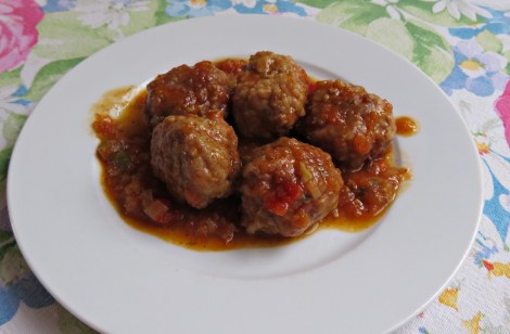 Albóndigas guisadas 1