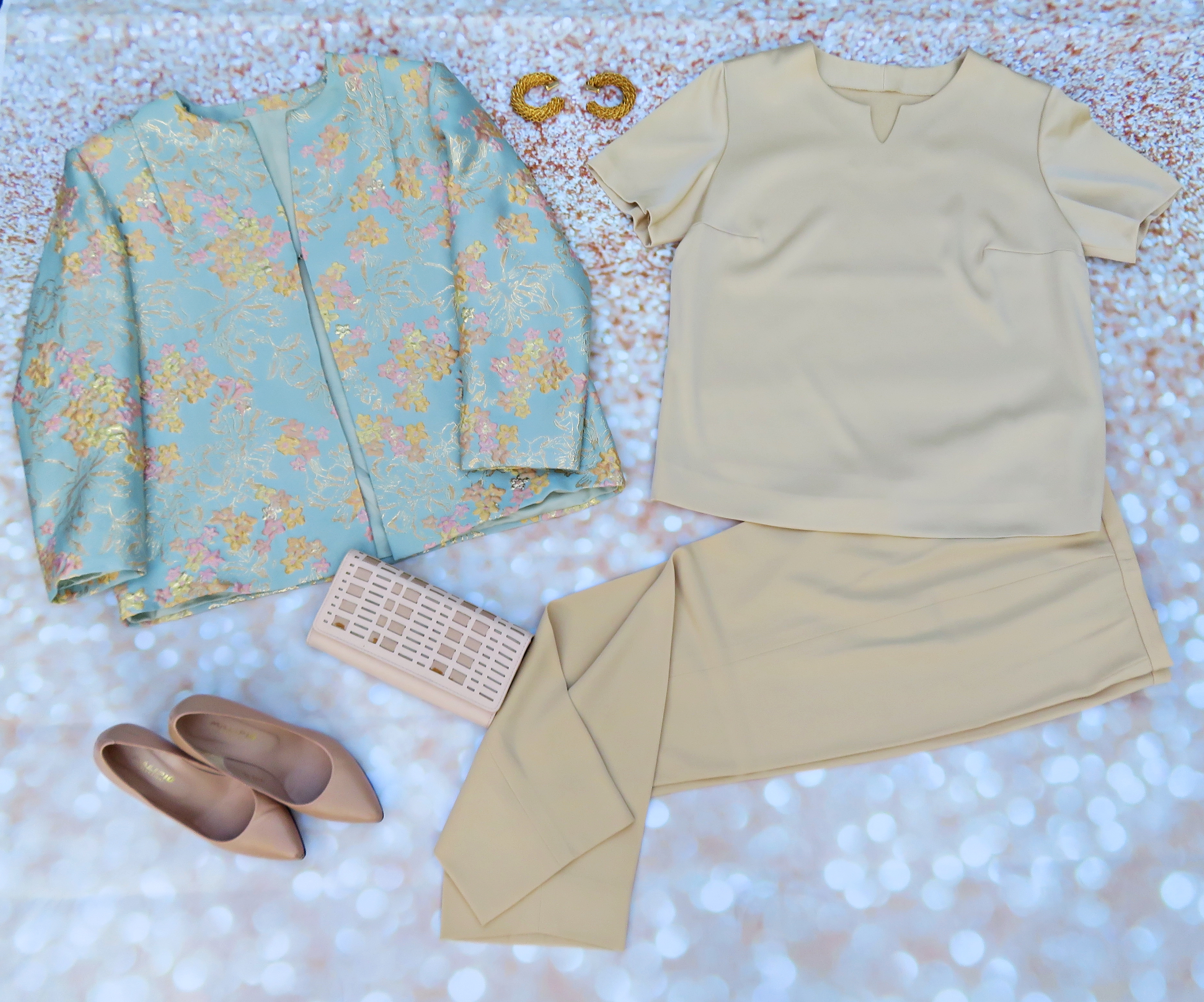 Chaqueta brocado traje beig