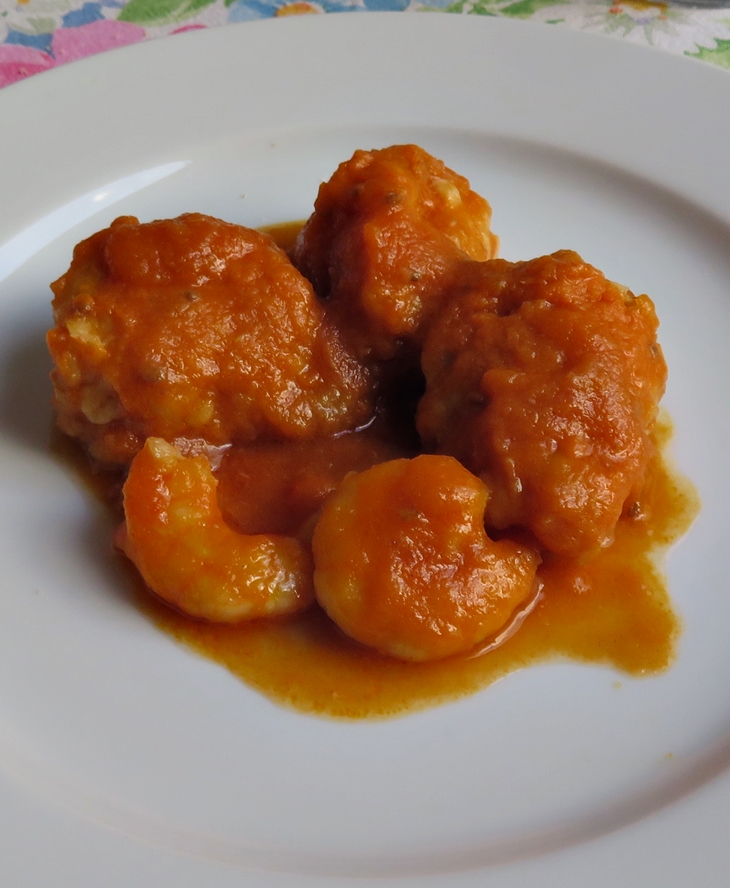 Rape en salsa&nbsp;americana