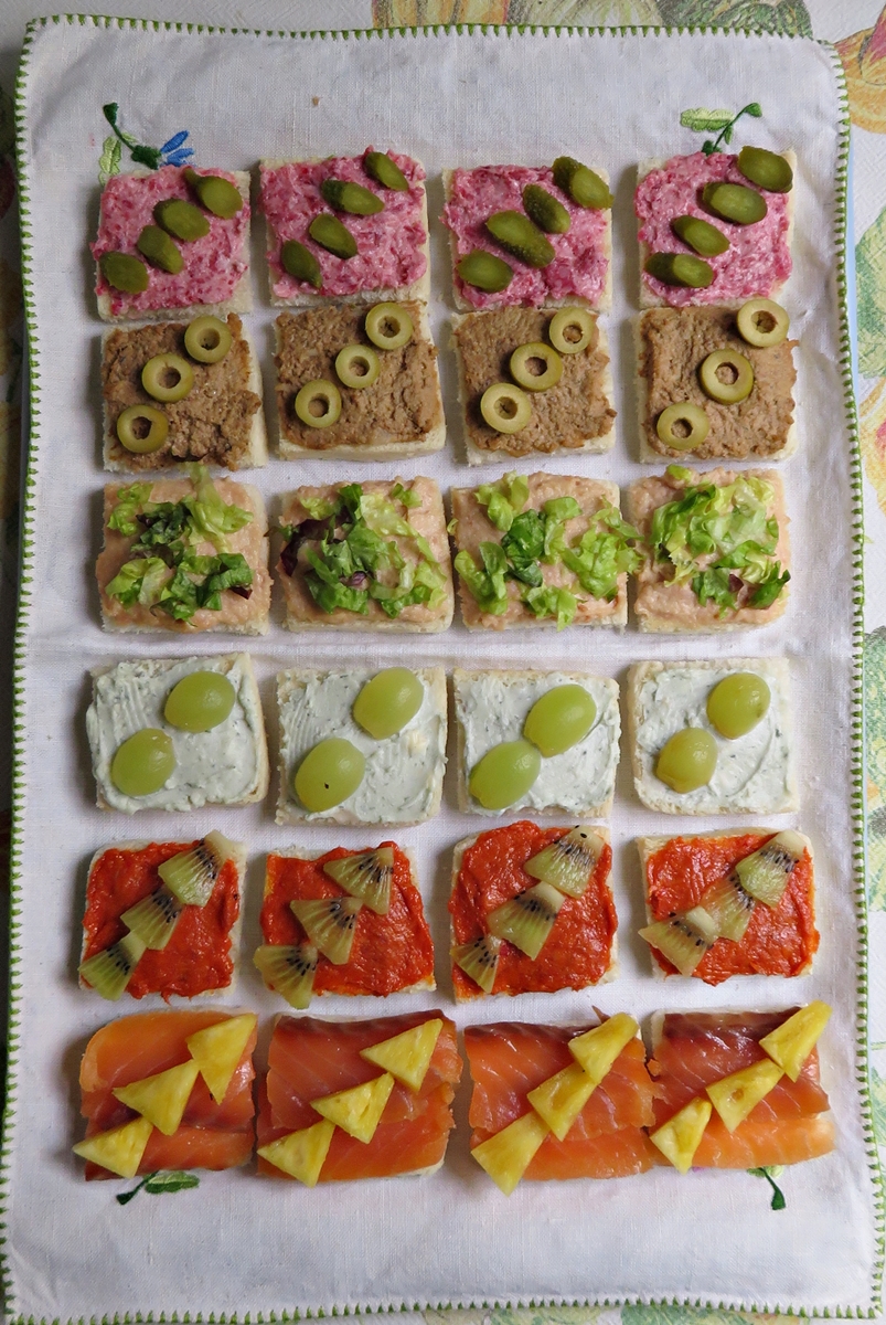 Canapés de colores