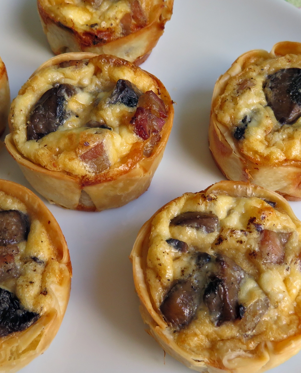 Quiches de beicon y&nbsp;champiñones