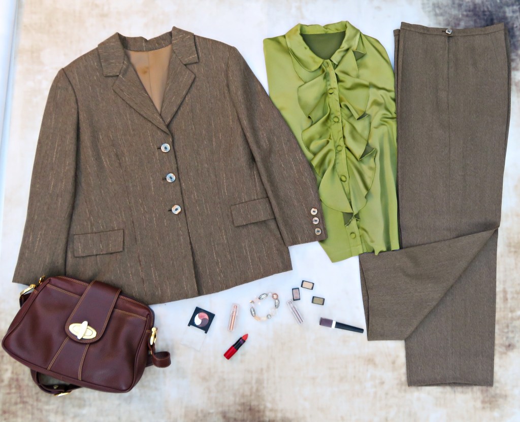 Traje pantalón verde (2006)