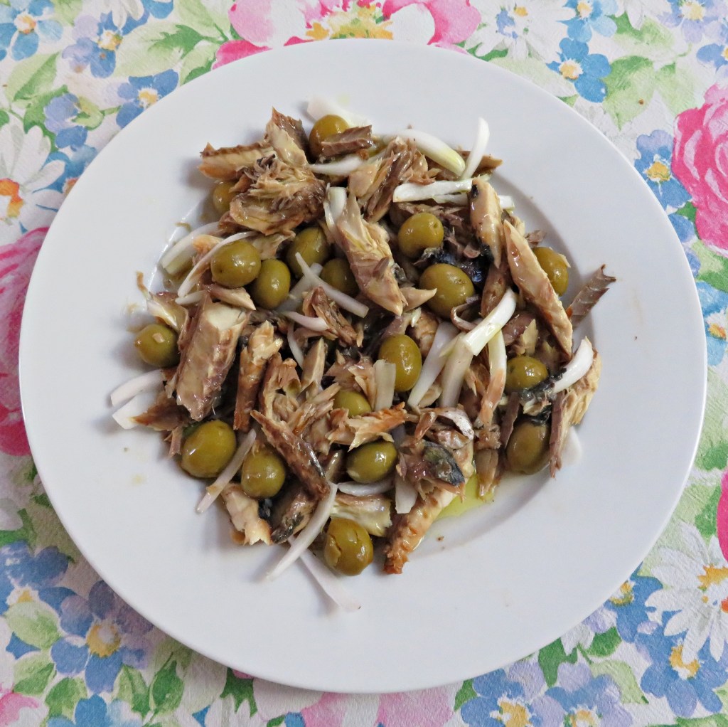 Ensalada de verdel en&nbsp;escabeche