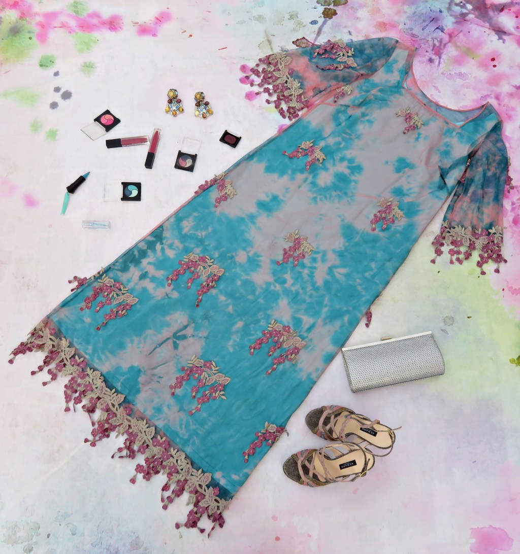 Vestido largo azul y rosa (2012)