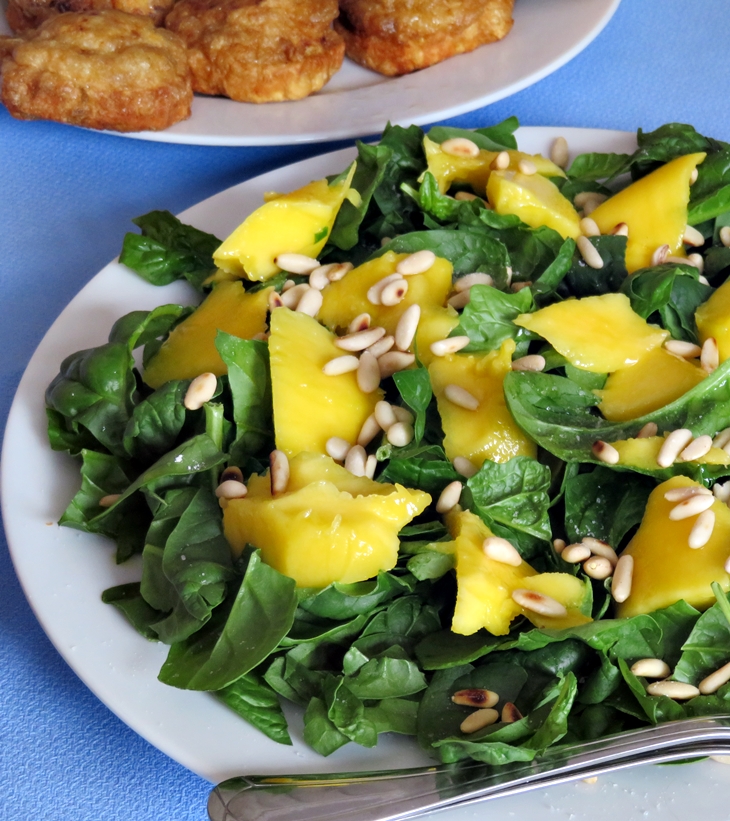 Ensalada de espinacas y&nbsp;mango