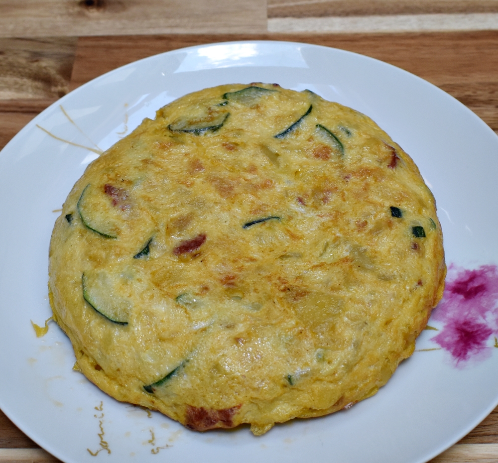 Tortilla de calabacín con&nbsp;chorizo