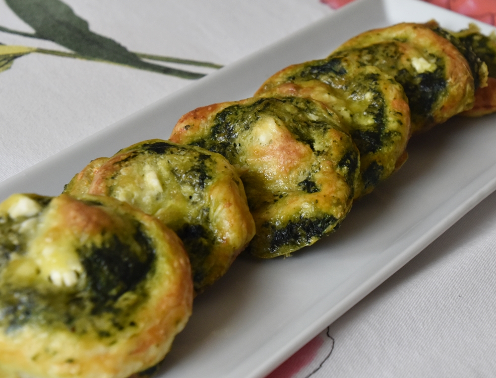 Espirales de hojaldre con espinacas y&nbsp;queso